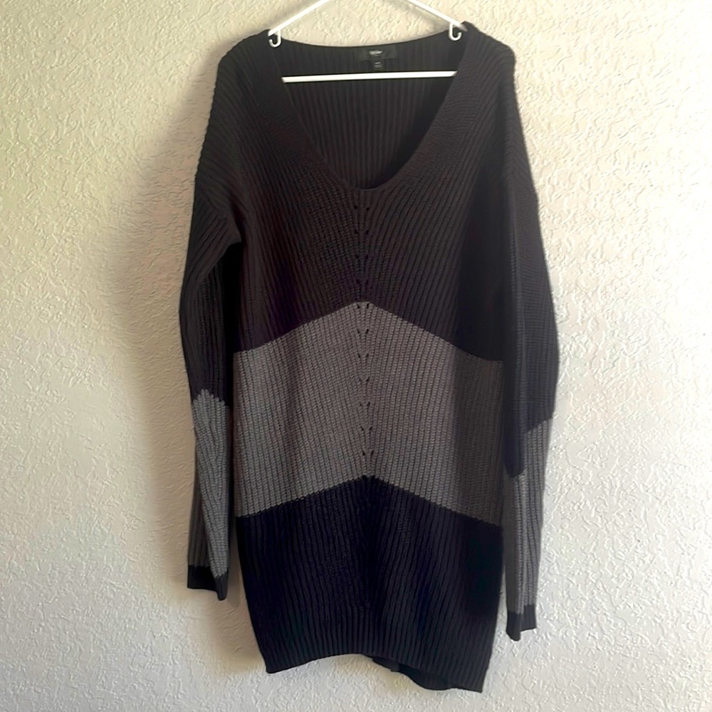 Mossimo Sweater Dress - Medium - Black and Gray